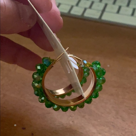 earrings - Picture 4 of 4